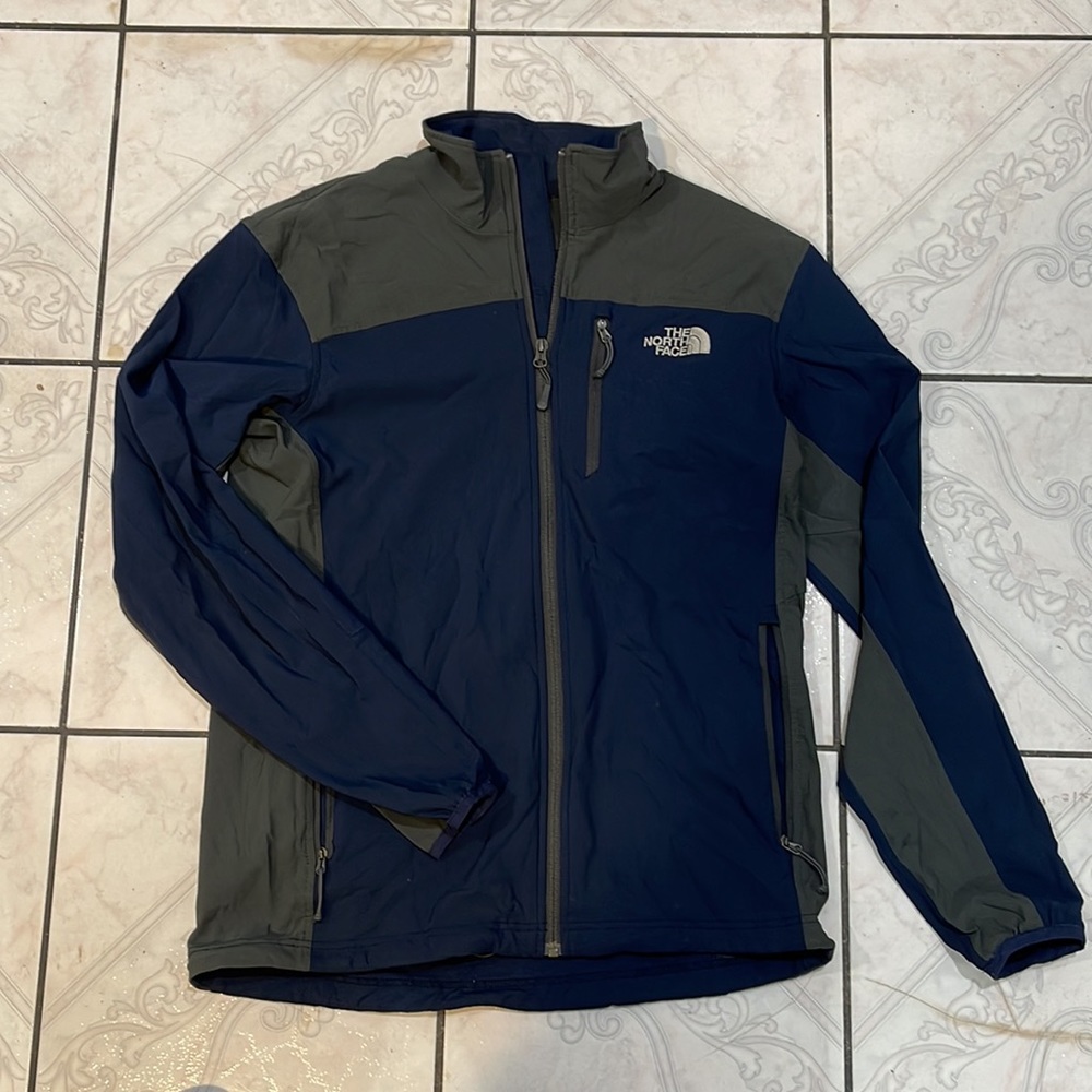 The North Face Windbreaker Mens Size M
